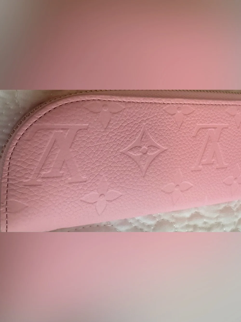 🩷New Louis Vuitton Cotton Candy Charlotte Empreinte Pouch🩷